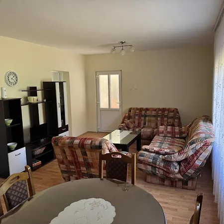 Vikendica Lazic Holiday home Crnca
