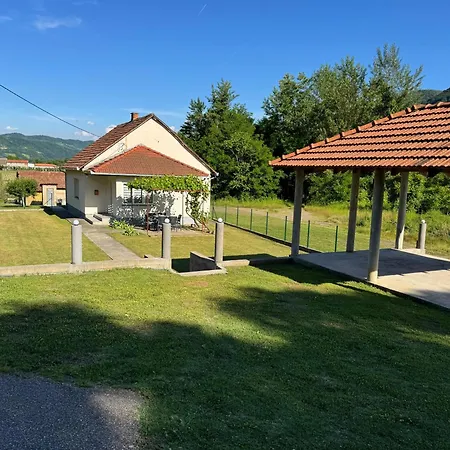 Vikendica Lazic Crnca